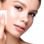 Causes of oily shine on the face