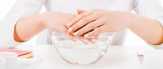 Treatments with baking soda for hands and nails